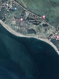 Совет по пирсу ближе к Пицунде: горбыли под укрытием — проверьте точку