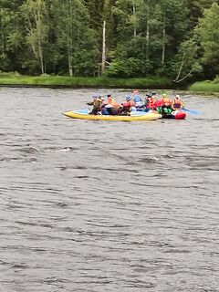 Река Кереть: окунь, плотва, язь сошёл у ног; заодно грибочков набрали