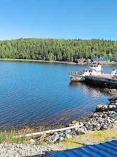 С пирса — вяло; утром час на воде: зубатка и пяток тресок на мохнатый силикон