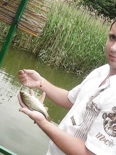 Кемер, карасики и форель с червя