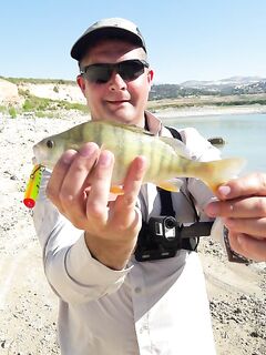 Первая рыбалка на Кипре с Вадимом — трудовой басс и жара