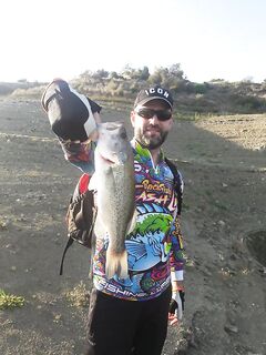 Аспра стабильно, Калавасос и Дипотамос радуют