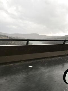 Эврету зовёт, а пока застолье с супругой