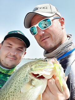 Осень, дождь и первый басс на Кипре