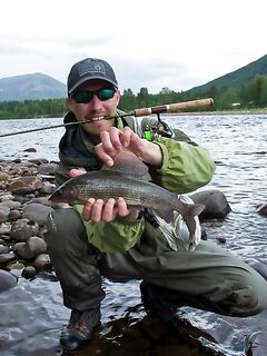 Дни хариусового прозрения на Гломме и поход к озеру без рыбы