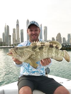 Дубай: под точкой квина — морская рыбалка по дну, хамур и шери