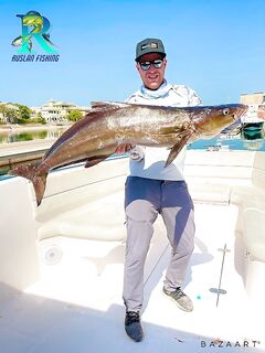 Утро в Дубае, поклёвка на живца с 14 м