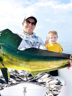 Фуджейра: цель крупный махи, поппер и финальный трофей