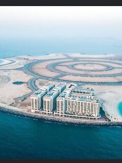 Marjan и Curvy Island в Рас-эль-Хайме, береговая рыбалка без суеты