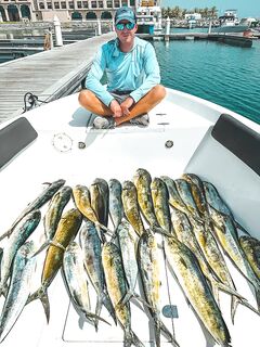 Фуджейра 05.09.2024, рыбалка на 26 хвостов до десяти