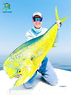 Старт сезона в Фуджейре: махи, тунец и 17 за 1.5 часа