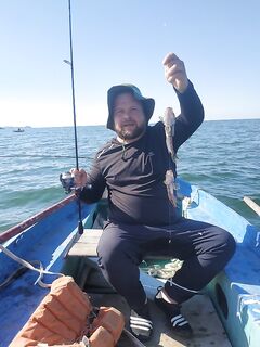 Бычок с дальняка: 300 м от берега и красный опарыш