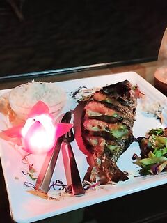 Гитарный скат отпущен — к столу не взял