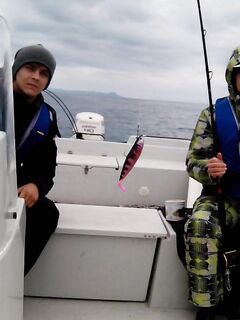 От пилькеров перешёл на другие приманки цвета мама-роза и попугай иду в апреле