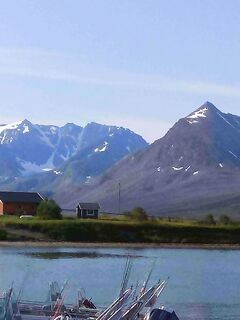 XLyngen в Норвегии, жара и глубины 120+: морская рыбалка по сайде и треске