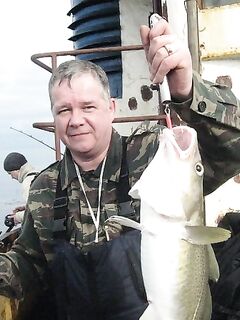 Ведро на 15 литров заполняется у Рыбачьего