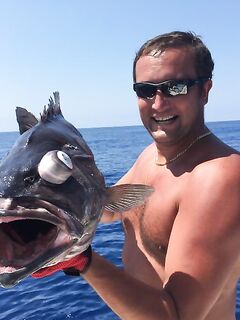 Алания: рыба-меч 20 кг и групер на 7