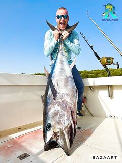 Измир: 11 тунцов, отпустили десять