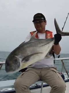 Пхукет: 3-4 м волна и обрывы шок-лидера