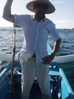 Yo-Zuri у островка и злой удар по груперу на Бали