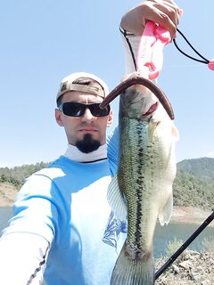 Рыбалка в Пафосе: Эврету, Канавью и трудовой басс на вэки