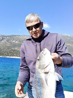 Рыба 3500 у мостков Каша заставила лезть на скользкую лестницу