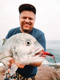 С 5.50 до 6.40 у Джангл Бич мне все решил 210-й Hardcore Minnow