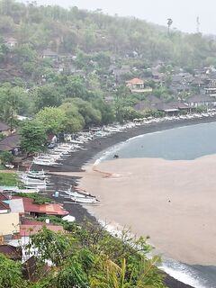 Санур без воды отправил меня в Амед через витрину с пилькерами и плетней