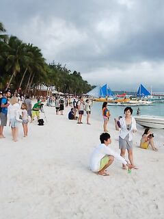 Puka Beach дал мне пустой дрейф с удочкой и спокойствие которого нет на White Beach