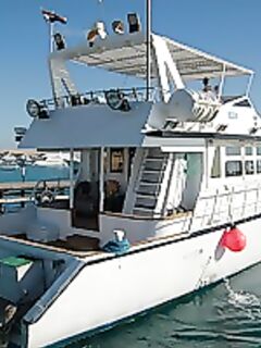 Четыре дня на яхте у Хургады дали мне троллинг кальмаров и несъеденную акулу