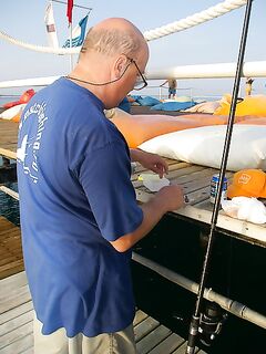 Пирс в Турции быстро отменил дальний заброс и собрал мне рыбу на курицу