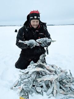 Фулхаду сначала срезал мне плетню а потом отдал первого GT с берега и с лодки