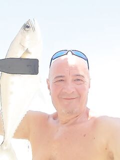 Шарджа давала рыбалку у лежака а в Аджмане выручал пустырь между отелями