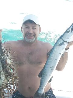 Две барракуды с катера и пара полосатых рыб у канала сложили мне маленькую Кубу без лишнего пафоса