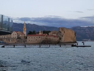 Адриатическое море, Будва: береговая ловля с ультралайтом и пилькерами