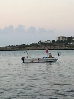 Кипр: морская спиннинговая ловля барракуды с каменистого берега и с небольшой пристани