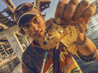 Летний морской спиннинг в Севастополе на Чёрном море: скорпена, ласкирь и береговые снасти