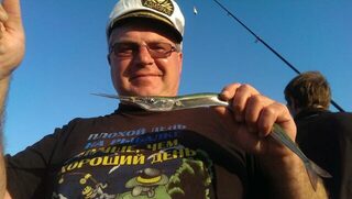 Рыбалка на Чёрном море: кефаль и сарган на фидер с дальним забросом утром