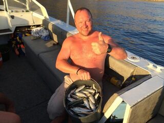морская рыбалка на Чёрном море в Крыму: луфарь на самодур во время двухнедельного отдыха