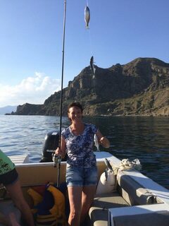 морская рыбалка на Чёрном море в Крыму: луфарь на самодур во время двухнедельного отдыха