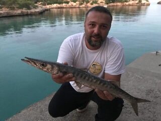 Майорка, Cala dOr: ловля барракуды воблерами с берега в местных бухтах