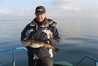Калининград, Балтийское море: морская ловля трески в отвес и на тяжелый джиг