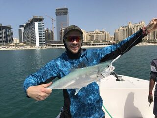 Дубай, ОАЭ: на шеринговой рыбалке освоили кастинг и взяли King Fish 8-9 кг