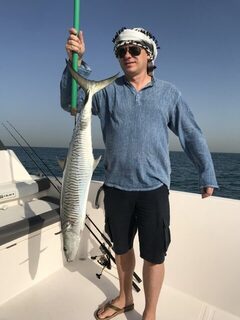 Дубай, ОАЭ: на шеринговой рыбалке освоили кастинг и взяли King Fish 8-9 кг