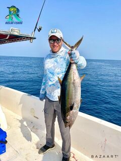 Морская рыбалка в ОАЭ у Фуджейры: поиск точек на эхолоте, бонито и Yellowfin