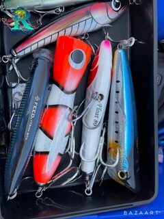 Морская рыбалка в ОАЭ у Фуджейры: поиск точек на эхолоте, бонито и Yellowfin