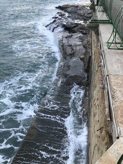 Мальта в марте 2019 года: морской спиннинг, дракон и окунь на море в шторм