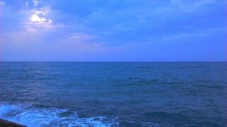 Испания: утренняя морская рыбалка в непогоду, когда ставрида почти отошла