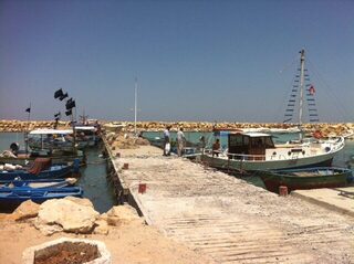 Тунис: морская рыбалка с катера, несостоявшийся троллинг и ловля мелочи в отвес на 12 м