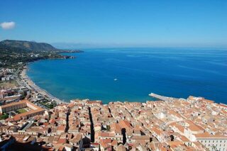Морская рыбалка в Италии, на Сардинии: нырял у валунов и ловил с берега